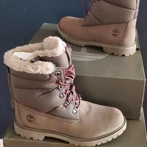 Timberland Women’s 6” Puffer Winter Boots